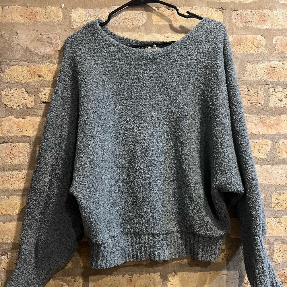 Cozy & Chic Green Textured Sweater - Kasiley (Size Large) - Perfect for Effortle